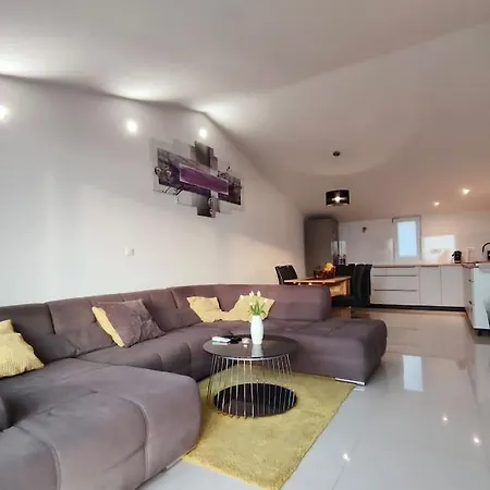 Apartment Apartman A Friendly Adventure *
